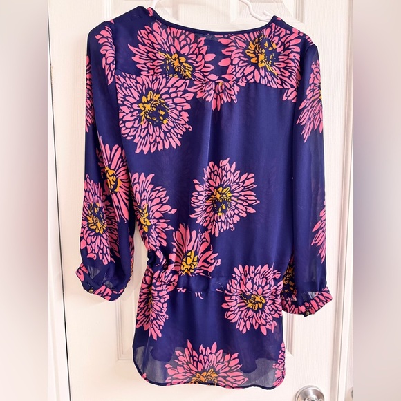 Banana Republic Floral V-Neck Sheer Blouse Cover Up - Size M - Peplum Style - Picture 7 of 8